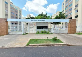 Foto 1 de Apartamento com 2 Quartos para alugar, 45m² em Jardim Ipanema, Maringá