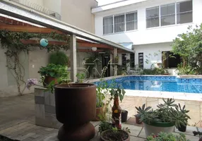 Foto 1 de Sobrado com 3 Quartos à venda, 200m² em Jardim Paraiso, Santo André