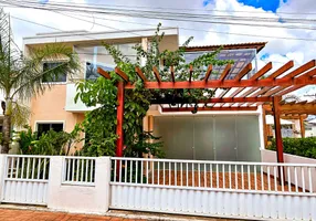 Foto 1 de Casa de Condomínio com 4 Quartos à venda, 100m² em Buraquinho, Lauro de Freitas