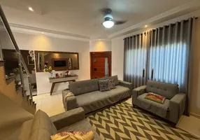 Foto 1 de Casa com 3 Quartos à venda, 250m² em Parque Residencial Rondon, Salto