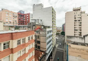 Foto 1 de Apartamento com 3 Quartos à venda, 94m² em Centro Histórico, Porto Alegre