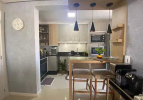 Foto 1 de Apartamento com 2 Quartos à venda, 67m² em Barreiros, São José