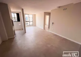 Foto 1 de Apartamento com 2 Quartos à venda, 67m² em Nacoes, Balneário Camboriú