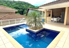 Foto 1 de Casa de Condomínio com 3 Quartos à venda, 378m² em Piratininga, Niterói
