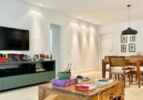 Foto 1 de Apartamento com 3 Quartos à venda, 135m² em Leblon, Rio de Janeiro