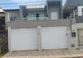 Foto 1 de Casa com 4 Quartos à venda, 174m² em Cajazeiras, Fortaleza