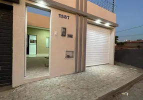 Foto 1 de Casa com 3 Quartos à venda, 150m² em São José, Juazeiro do Norte