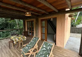 Foto 1 de Casa com 2 Quartos à venda, 70m² em Praia do Félix, Ubatuba