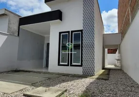 Foto 1 de Casa com 2 Quartos à venda, 77m² em Mucunã, Maracanaú