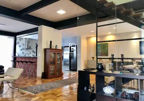 Foto 1 de Casa com 3 Quartos à venda, 250m² em Santo Antônio, Belo Horizonte