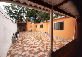 Foto 1 de Casa com 4 Quartos à venda, 155m² em Balneário Gaivota, Itanhaém
