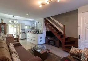 Foto 1 de Casa com 2 Quartos à venda, 123m² em Hípica, Porto Alegre