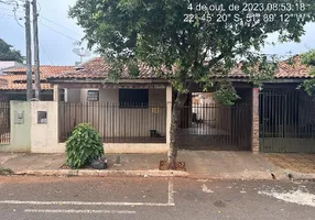 Foto 1 de Casa com 3 Quartos à venda, 125m² em Centro, Lupionópolis