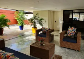 Foto 1 de Apartamento com 3 Quartos à venda, 70m² em Guararapes, Fortaleza