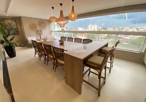 Foto 1 de Apartamento com 3 Quartos à venda, 180m² em São José, Franca