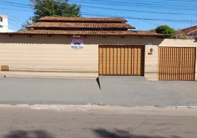 Foto 1 de Casa com 3 Quartos à venda, 241m² em Setor Urias Magalhães, Goiânia