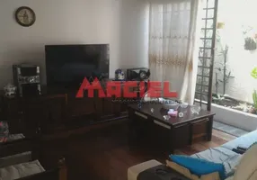 Foto 1 de Casa com 3 Quartos à venda, 201m² em Centro, Jacareí