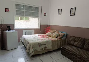 Foto 1 de Kitnet com 1 Quarto à venda, 30m² em Ponta da Praia, Santos