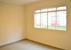 Foto 1 de Apartamento com 3 Quartos à venda, 49m² em Tiete, Londrina
