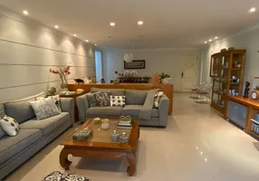 Foto 1 de Apartamento com 3 Quartos à venda, 190m² em Barra da Tijuca, Rio de Janeiro