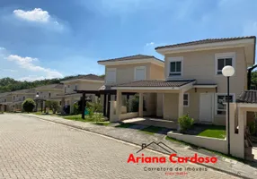 Foto 1 de Casa de Condomínio com 3 Quartos para alugar, 177m² em Granja Viana, Cotia