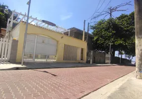 Foto 1 de Sobrado com 6 Quartos à venda, 400m² em Praia dos Sonhos, Itanhaém