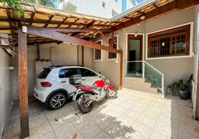Foto 1 de Casa com 3 Quartos à venda, 105m² em Rio Branco, Belo Horizonte