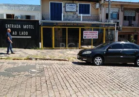 Foto 1 de Casa com 5 Quartos à venda, 75m² em Santo Antônio, Porto Alegre