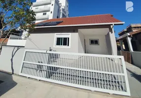 Foto 1 de Casa com 4 Quartos à venda, 150m² em Praia De Palmas, Governador Celso Ramos