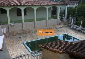 Foto 1 de Sobrado com 6 Quartos à venda, 180m² em Jardim São Luís, Suzano