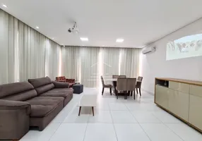 Foto 1 de Casa com 3 Quartos à venda, 215m² em Santa Isabel, Teresina