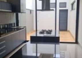 Foto 1 de Casa com 3 Quartos à venda, 165m² em Gonzaga, Santos