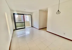 Foto 1 de Apartamento com 3 Quartos à venda, 90m² em Loteamento Aquarius, Salvador