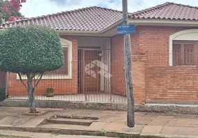 Foto 1 de Casa com 3 Quartos à venda, 140m² em Guarujá, Porto Alegre