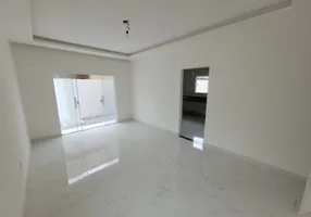 Foto 1 de Casa com 3 Quartos à venda, 120m² em Terra Firme, Rio das Ostras