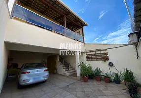 Foto 1 de Casa com 3 Quartos à venda, 153m² em Vila Universal, Betim