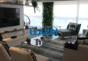 Foto 1 de Apartamento com 3 Quartos à venda, 142m² em Jardim Belmar , Guarujá