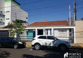 Foto 1 de Casa com 3 Quartos para alugar, 194m² em Jardim Amalia, Bauru