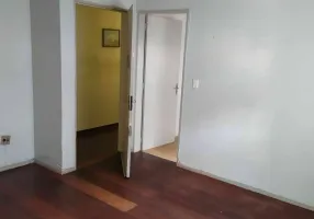 Foto 1 de Apartamento com 2 Quartos à venda, 53m² em Azenha, Porto Alegre