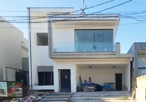 Foto 1 de Casa de Condomínio com 5 Quartos à venda, 293m² em Lagoa, Macaé