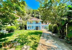 Foto 1 de Casa de Condomínio com 5 Quartos à venda, 320m² em Granja Comary, Teresópolis