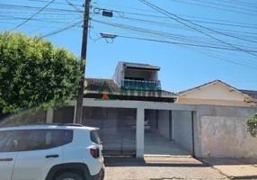 Foto 1 de Casa com 3 Quartos à venda, 240m² em Ernani Moura Lima, Londrina
