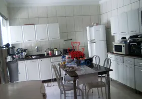 Foto 1 de Casa com 3 Quartos à venda, 140m² em Operaria, Londrina