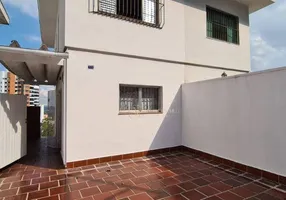 Foto 1 de Sobrado com 3 Quartos para venda ou aluguel, 231m² em Alto de Pinheiros, São Paulo