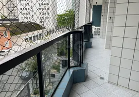 Foto 1 de Apartamento com 4 Quartos à venda, 155m² em Barra Funda, Guarujá