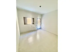 Foto 1 de Casa com 3 Quartos para alugar, 10m² em Santa Mônica, Uberlândia