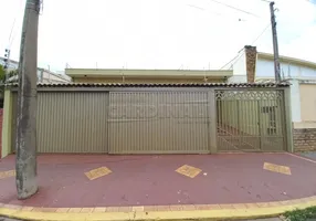 Foto 1 de Casa com 3 Quartos para alugar, 330m² em Centro, São Carlos