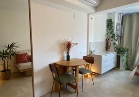 Foto 1 de Apartamento com 1 Quarto para alugar, 31m² em Pinheiros, São Paulo