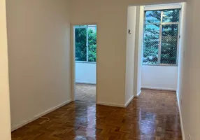 Foto 1 de Apartamento com 2 Quartos para alugar, 65m² em Copacabana, Rio de Janeiro