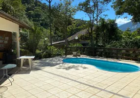 Foto 1 de Casa de Condomínio com 5 Quartos à venda, 25000m² em Araras, Petrópolis